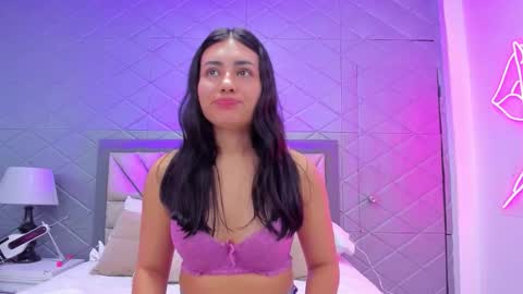 Snapshot of violetrousse chatting on 12-03-25, 04:16 Violet Rousse online show from 12-03-25, 04:16