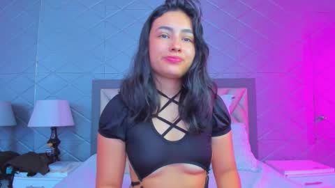 Snapshot of violetrousse chatting on 02-04-26, 05:30 Violet Rousse online show from 02-04-26, 05:30