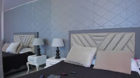 Snapshot of violetrousse chatting on 04-08-26, 04:51 Violet Rousse online show from 04-08-26, 04:51