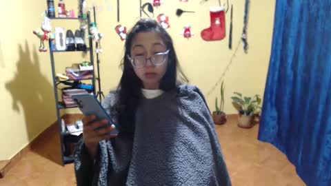 Violet777  online show from 11-24-25, 09:53