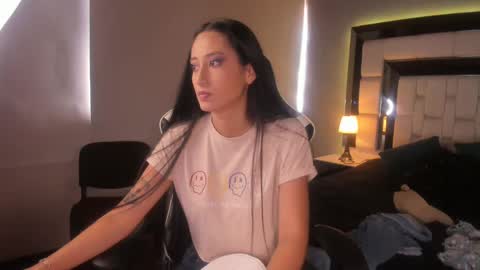 violetskinny online show from 02-04-25, 07:11