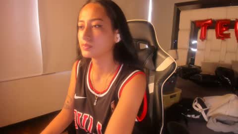 violetskinny online show from 02-23-25, 05:29