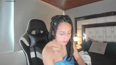 violetskinny online show from 10-01-25, 07:42