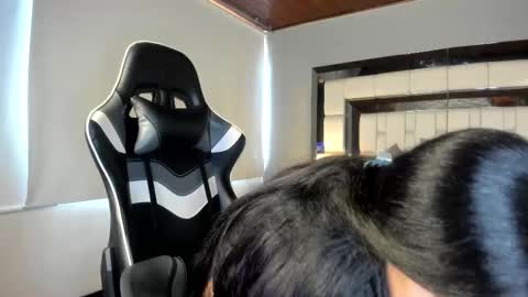 violetskinny online show from 10-20-25, 06:19