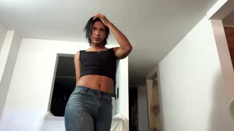 Snapshot of violetstart35 chatting on 07-27-26, 01:18 violet start online show from 07-27-26, 01:18