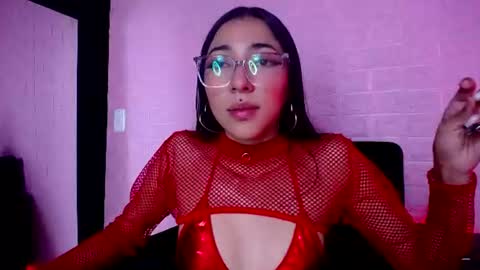 Snapshot of violett1126 chatting on 07-14-26, 10:21 1126 online show from 07-14-26, 10:21