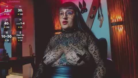 Snapshot of violett_8 chatting on 07-17-26, 05:47 violett_8 online show from 07-17-26, 05:47