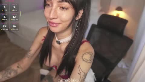 Snapshot of violett_bray chatting on 06-07-26, 06:00 Ig violett bray online show from 06-07-26, 06:00