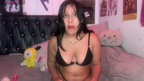 violett_dante online show from 07-10-26, 08:29
