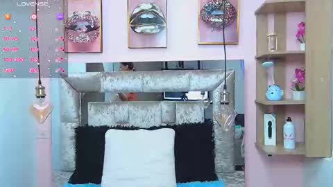 Violeta froz online show from 02-18-25, 04:26