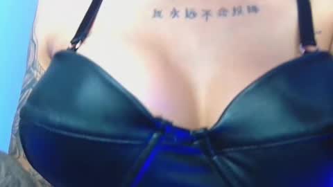 Violeta froz online show from 10-04-25, 03:10