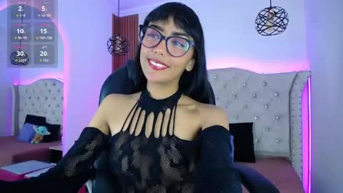 Violet online show from 05-24-26, 11:04