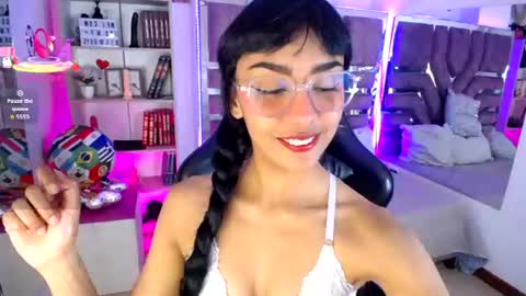 Violet online show from 07-08-26, 11:26