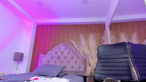 violett_hott_ online show from 03-04-26, 12:22