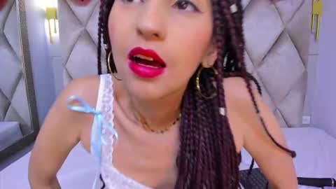 Violett  online show from 02-14-26, 08:27