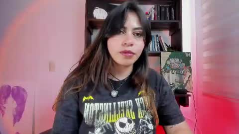 Snapshot of violett_red chatting on 07-13-26, 08:22 Violeta online show from 07-13-26, 08:22