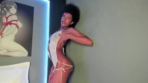 V I O L E T T E  online show from 06-04-26, 04:57