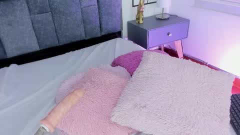 Violetta Ficher online show from 11-30-25, 02:37