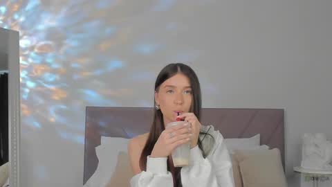 violetta_finch online show from 03-11-25, 01:12