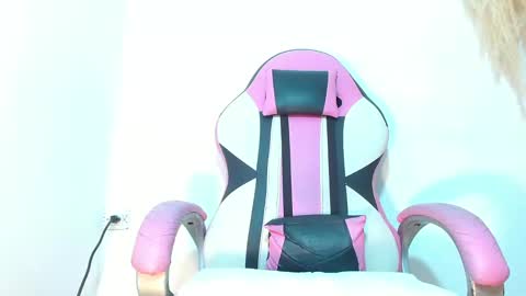 Princess Violet Valerious Follow me IGX violetvalerious online show from 02-10-25, 11:13