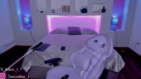 ViolettaBaker online show from 03-06-25, 07:32