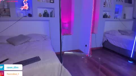 ViolettaBaker online show from 06-18-26, 07:18