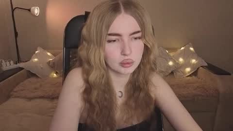 ViolettaOtis online show from 02-23-26, 04:15