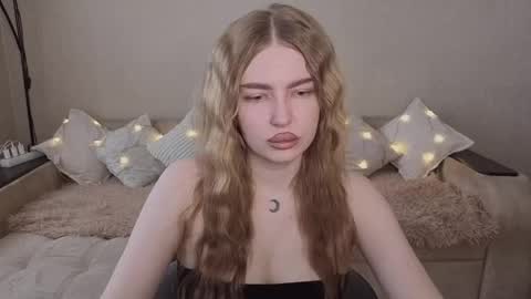 ViolettaOtis online show from 04-27-26, 12:47