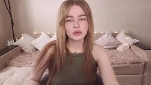 ViolettaOtis online show from 06-19-26, 12:20