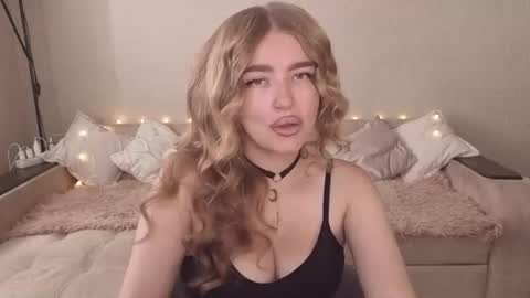 ViolettaOtis online show from 07-25-26, 10:24