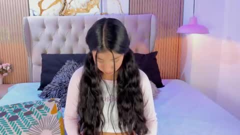 Snapshot of violettaruizz chatting on 06-02-26, 11:01 violettaruizz online show from 06-02-26, 11:01