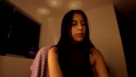 Violetta....Follow me in Twitter... online show from 10-01-25, 03:45