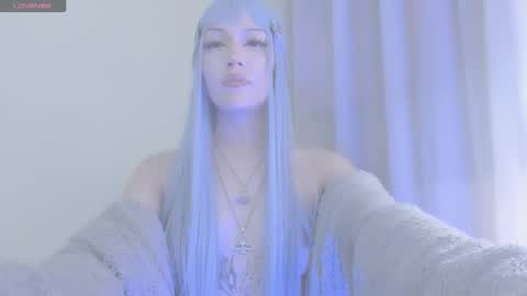 Violett online show from 10-25-25, 06:54