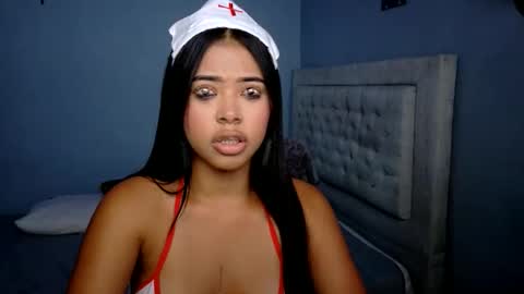 Snapshot of violettdoll_1 chatting on 06-10-26, 11:24 Violett Doll online show from 06-10-26, 11:24