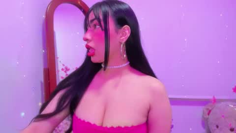 violette_laurent online show from 03-18-26, 12:25