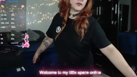 Snapshot of violettelynn_ chatting on 07-02-26, 04:40 Violetta Morningstar online show from 07-02-26, 04:40