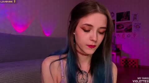 Snapshot of violettesss chatting on 05-07-26, 03:28 Vi Best on my Fansly online show from 05-07-26, 03:28