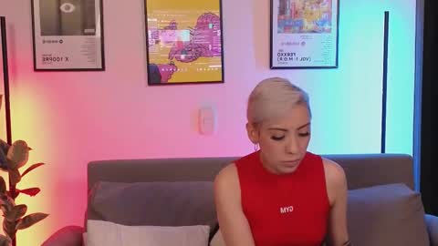 Violet online show from 03-18-26, 12:58