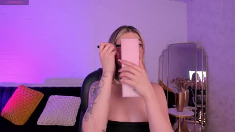 Violett  online show from 12-01-25, 06:13