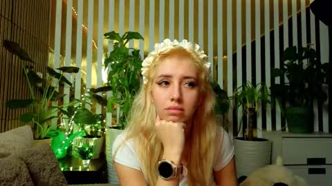 Violetta online show from 12-13-25, 10:59