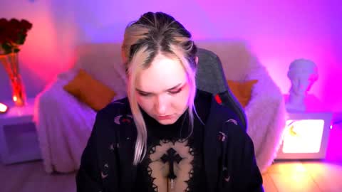 Violett online show from 05-31-26, 08:10