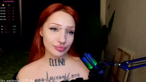 Snapshot of violetvio1ator chatting on 12-06-24, 11:22 Dommy mommy online show from 12-06-24, 11:22