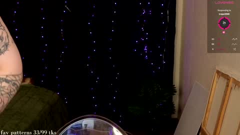Snapshot of violetvio1ator chatting on 12-18-24, 02:38 Dommy mommy online show from 12-18-24, 02:38