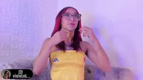 violetwinters_ online show from 06-18-26, 03:51