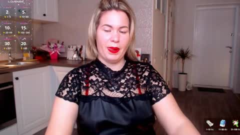  VelvettTime  online show from 02-06-25, 08:39