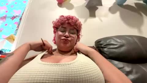 Snapshot of vipergoddess chatting on 07-30-26, 08:08 Goddess Viper online show from 07-30-26, 08:08