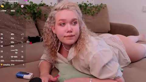Snapshot of virelya chatting on 06-06-26, 08:30 virelya online show from 06-06-26, 08:30