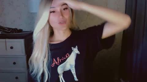 Pearl online show from 04-11-26, 02:38