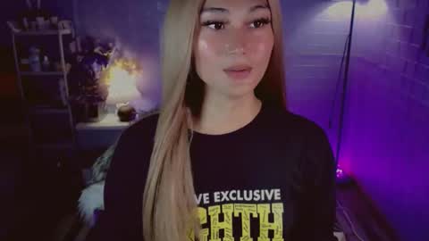 Pearl online show from 04-14-26, 05:24