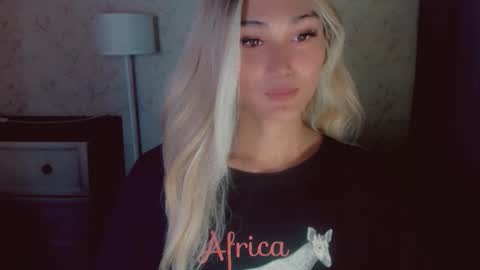 Pearl online show from 04-15-26, 09:38